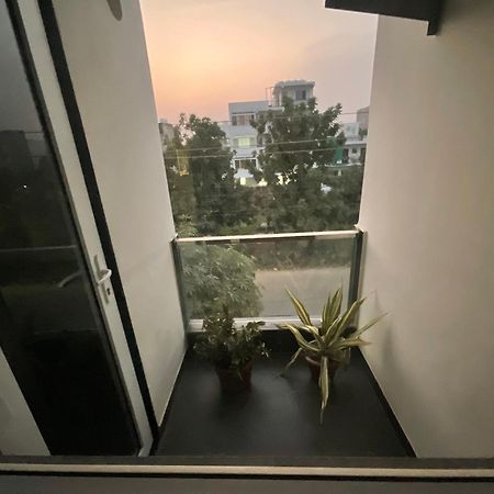 Downtown Studios Gurgaon Eksteriør billede