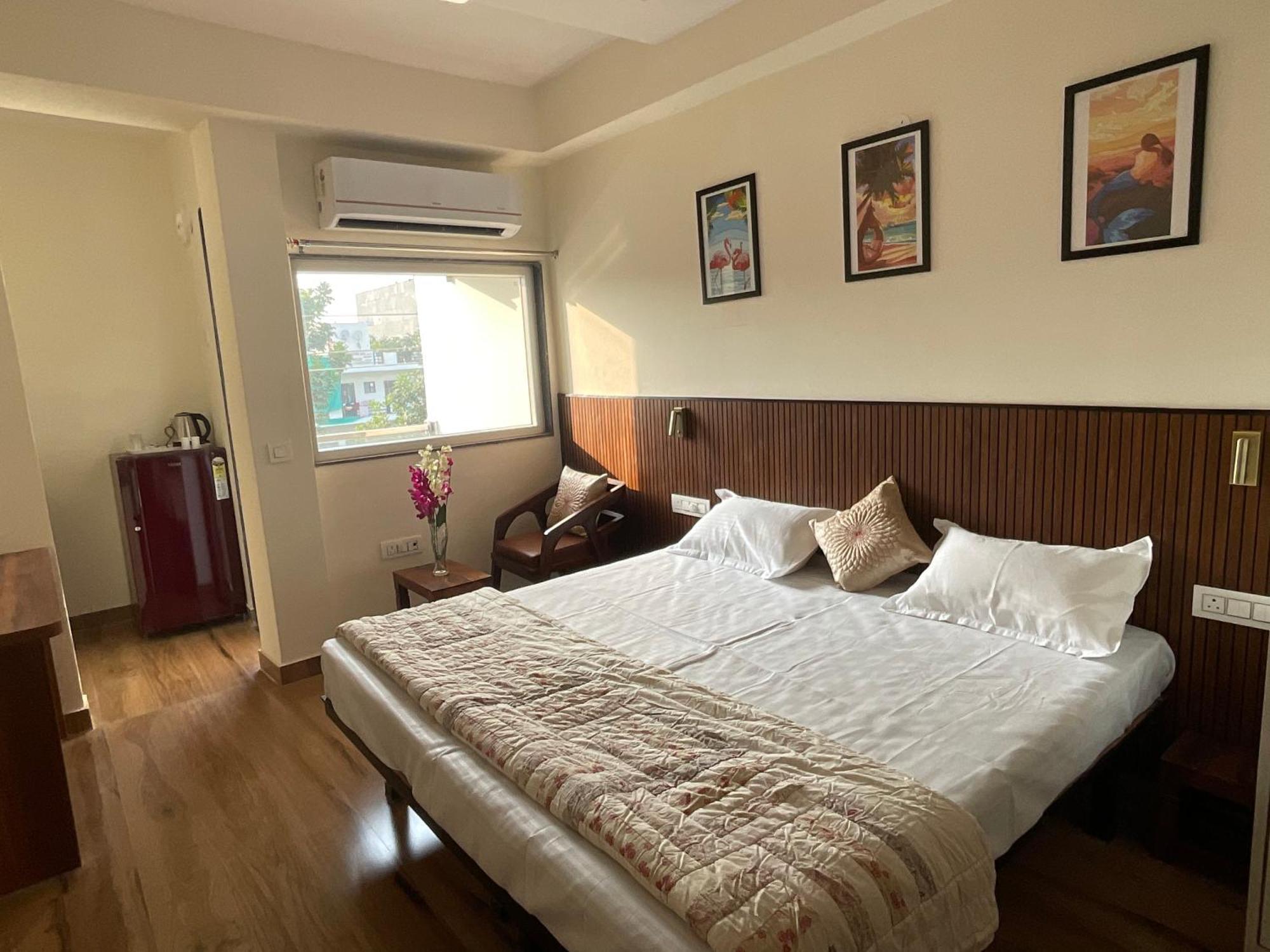 Downtown Studios Gurgaon Eksteriør billede