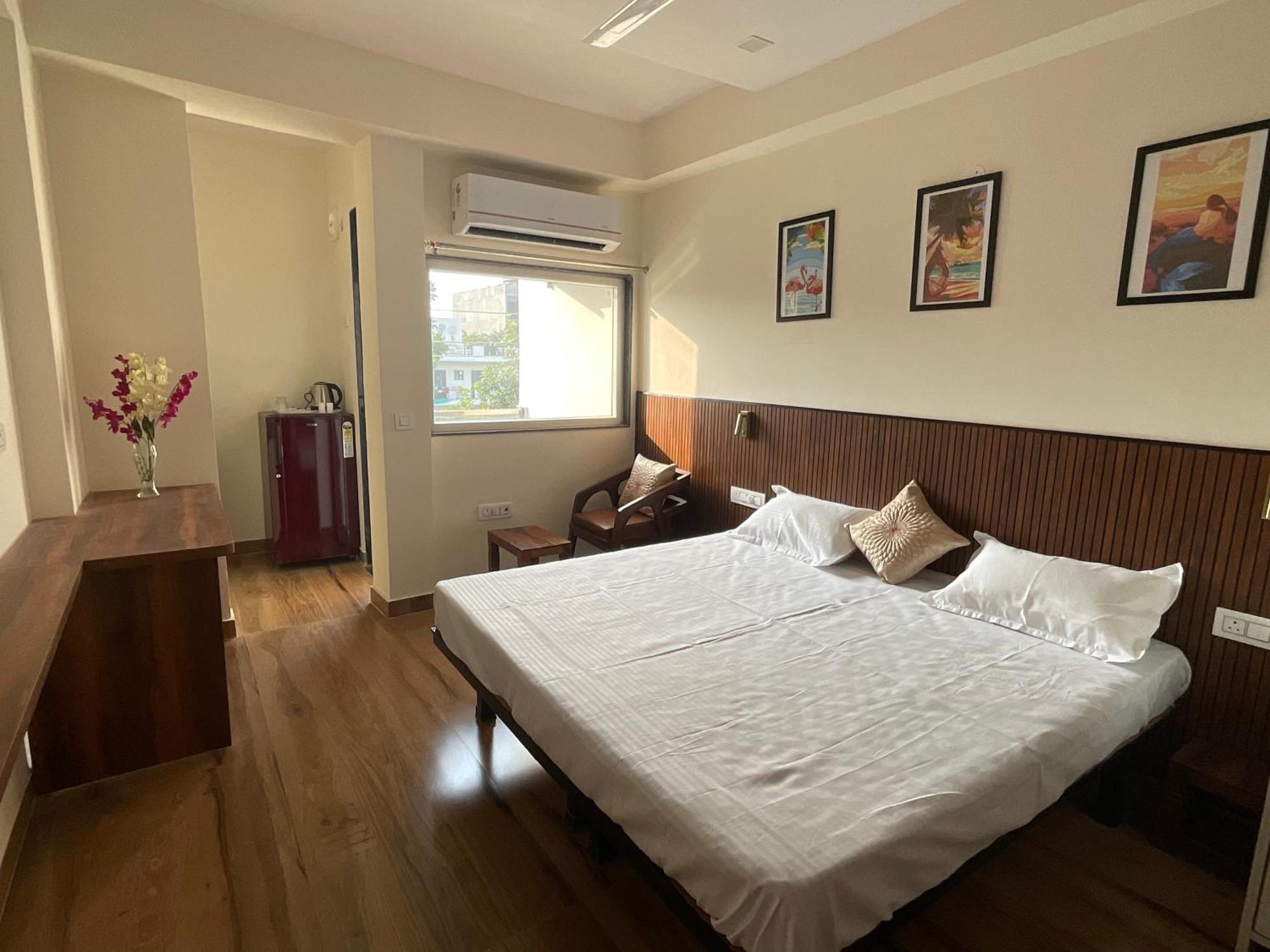 Downtown Studios Gurgaon Eksteriør billede